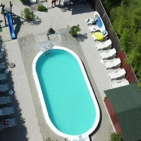 Mit Pool, Spielplatz Wlan Am Balatonufer, Direkt Am *